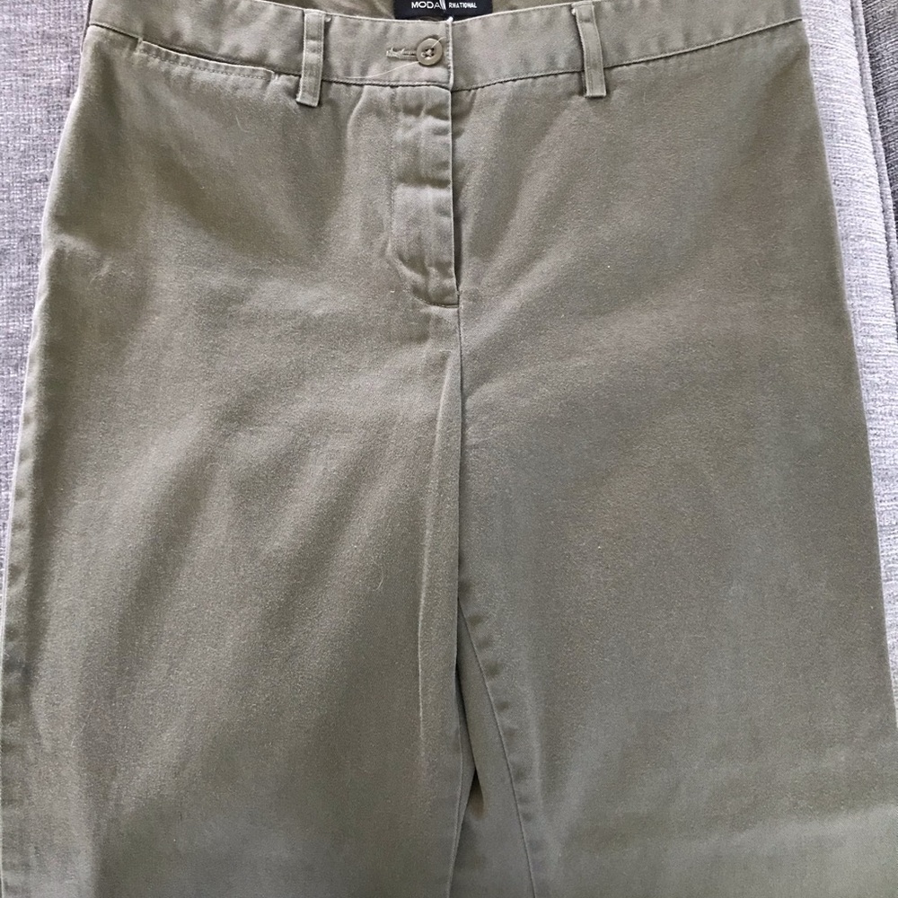 Women’s Khakis